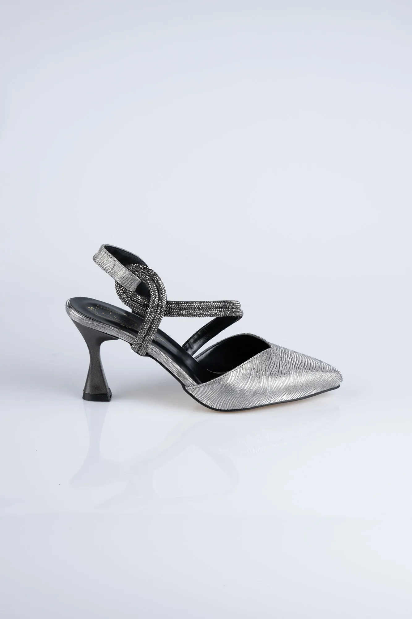 Platinum-Laser Cut Stiletto MJL8009