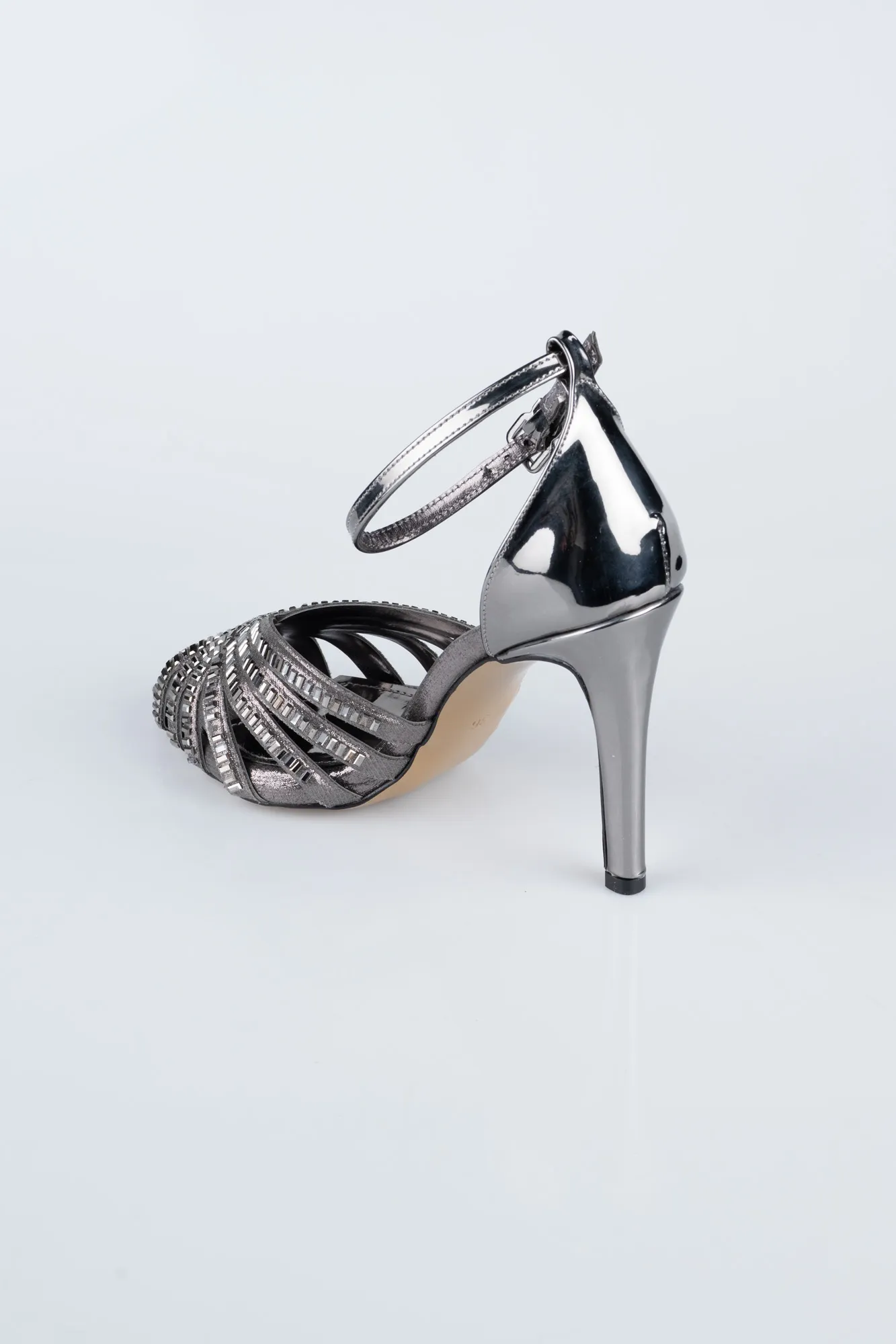 Platinum-Plaster Fabric Evening Shoe AB1132