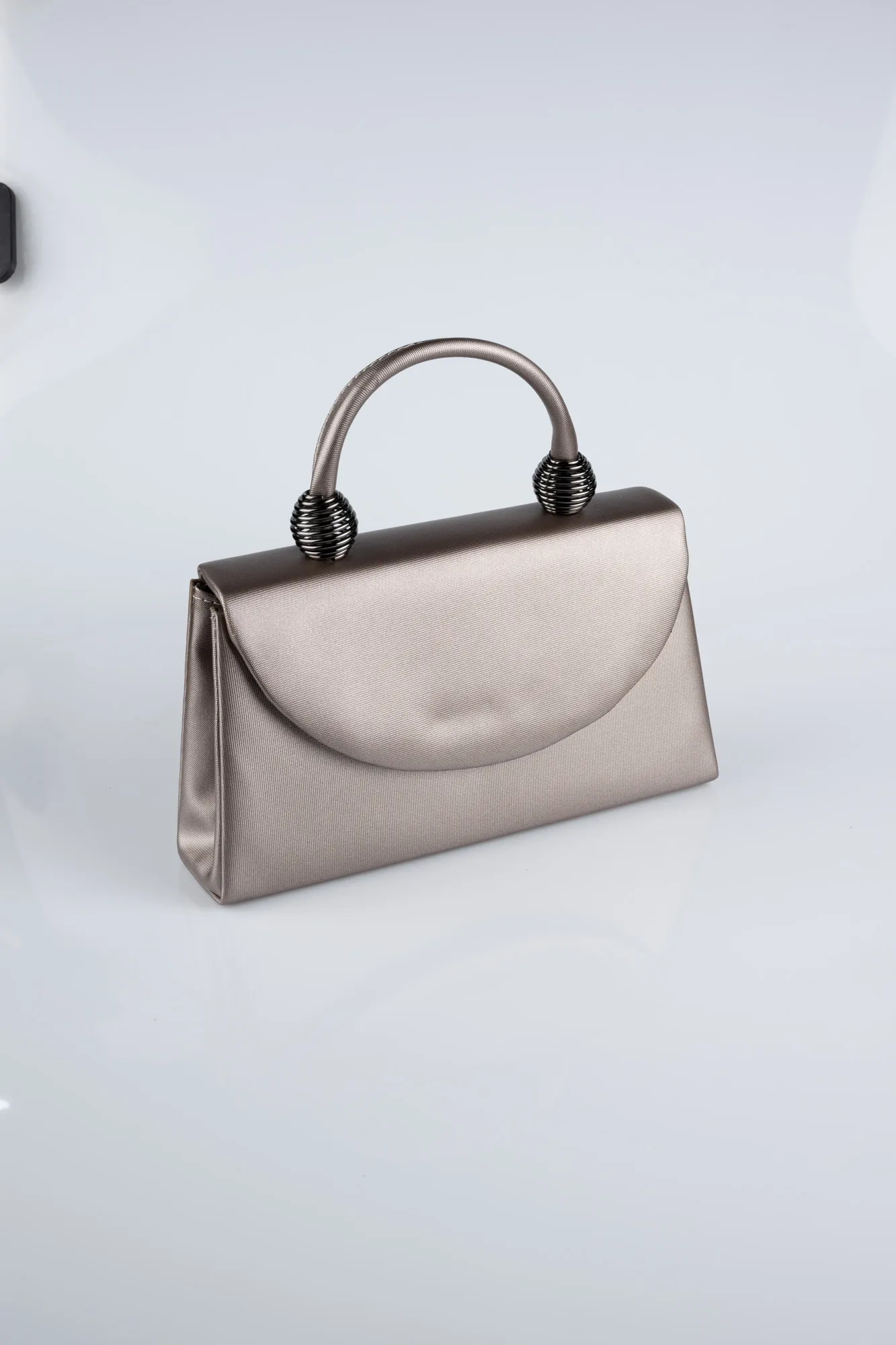 Platinum-Prd Box Bag ME501