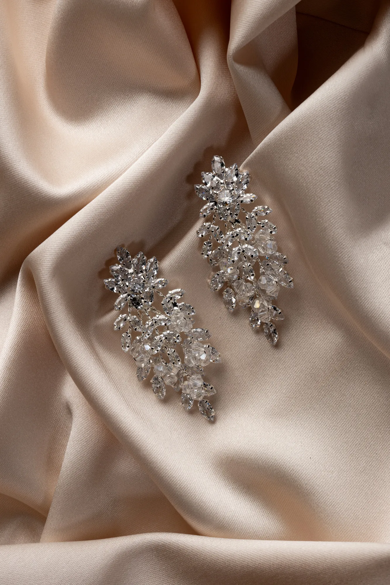 Silver-Earring HP661