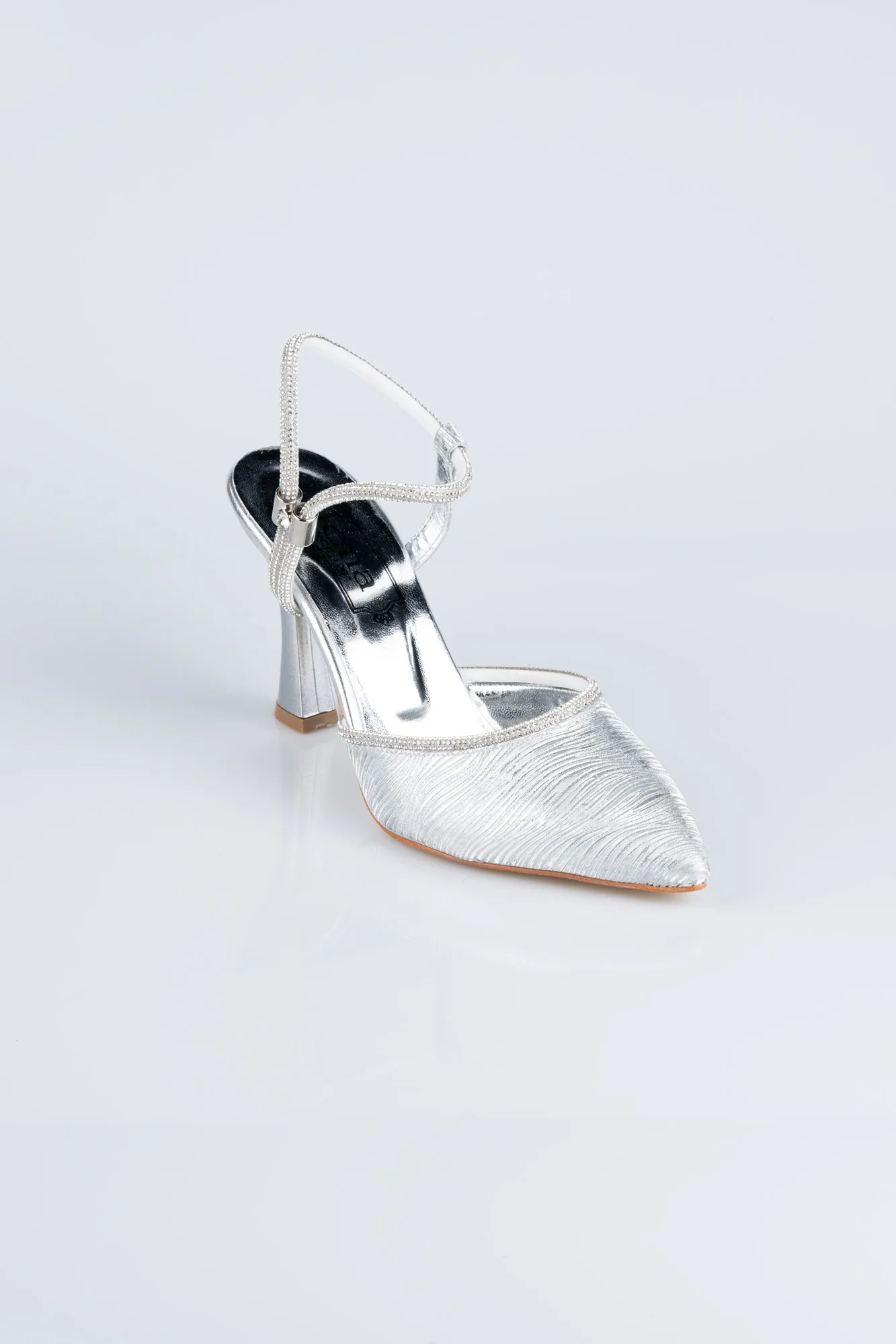 Silver-Laser Cut Stiletto MJ5150