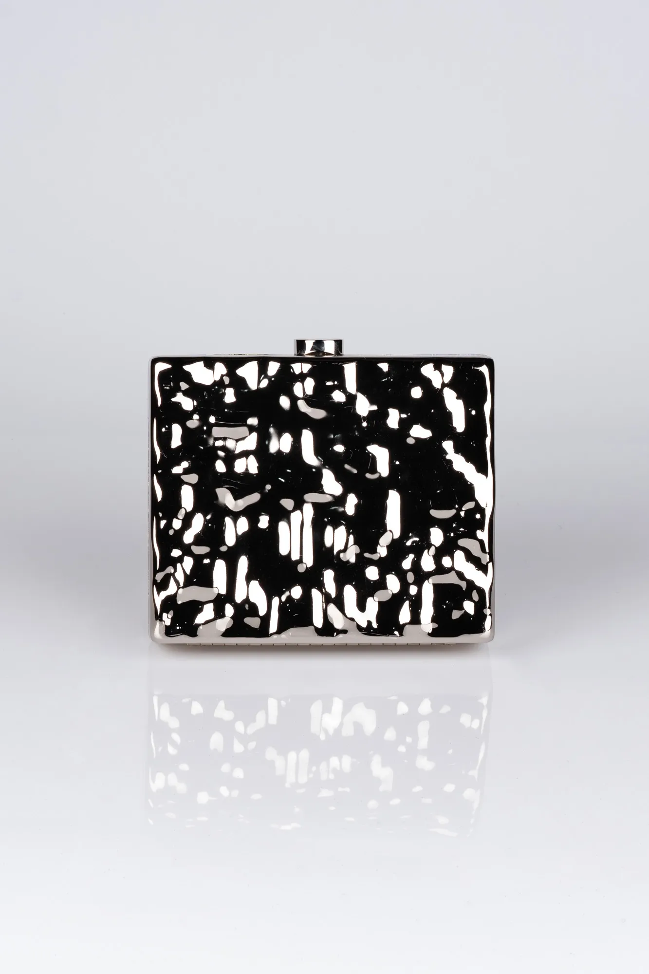 Silver-Metal Box Bag V678