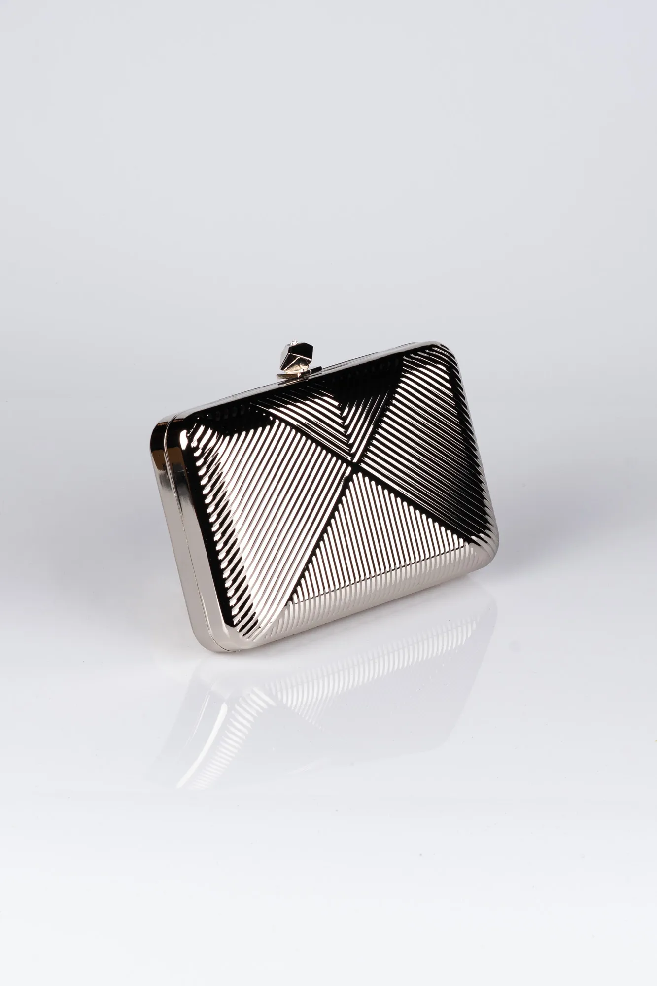 Silver-Metal Night Bag V674