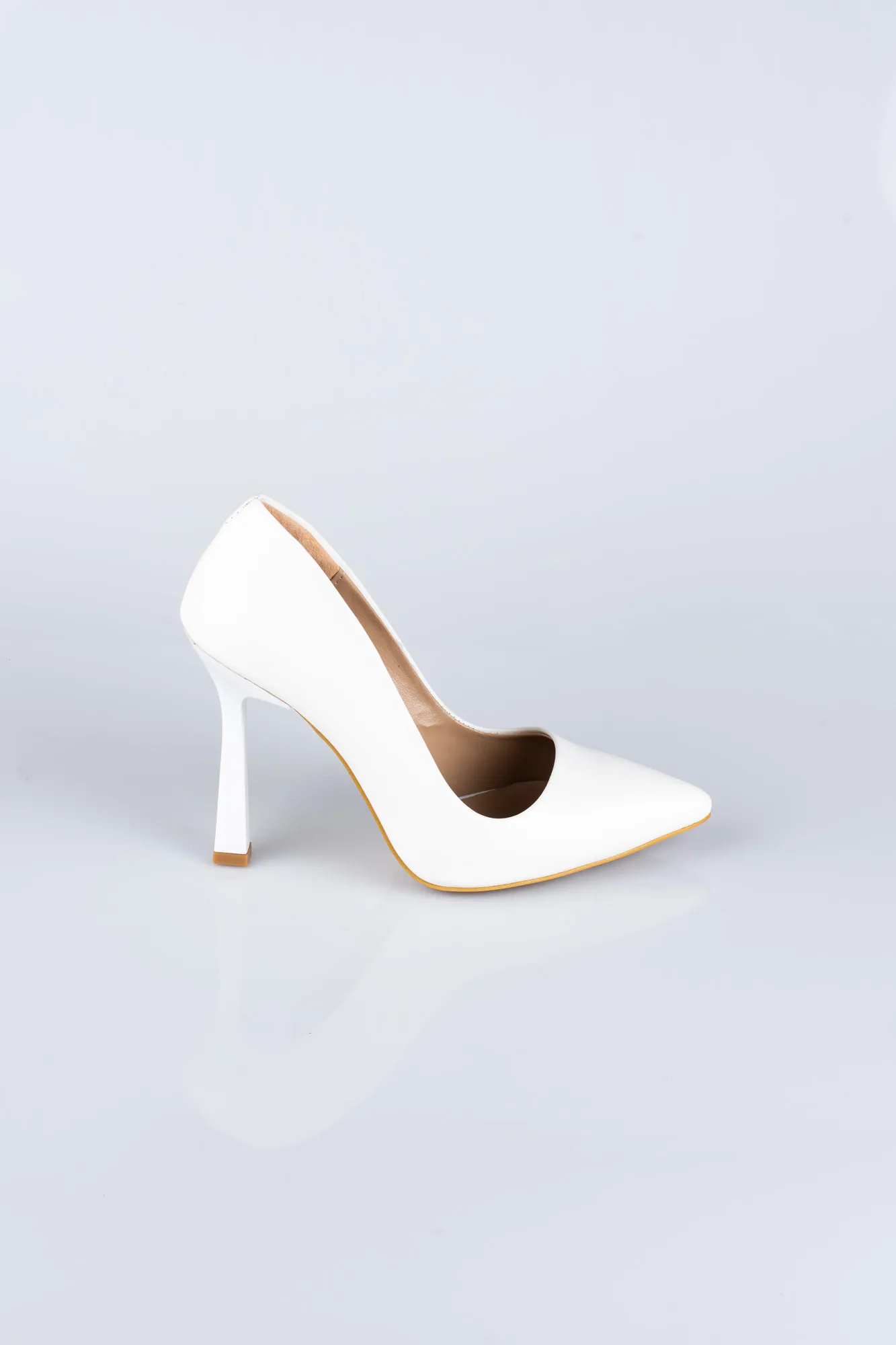 White-Leather Stiletto ABD1100