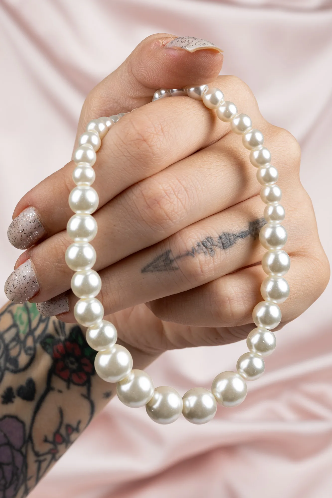 White-Necklace UKY0772